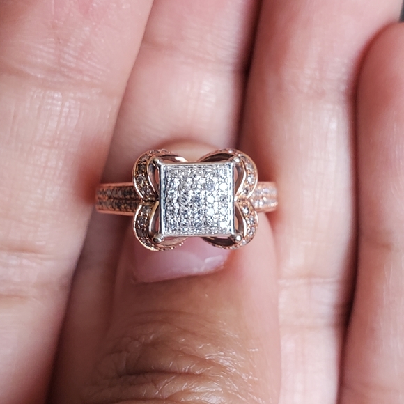 10k gold ring with natural diamonds - Picture 4 of 16